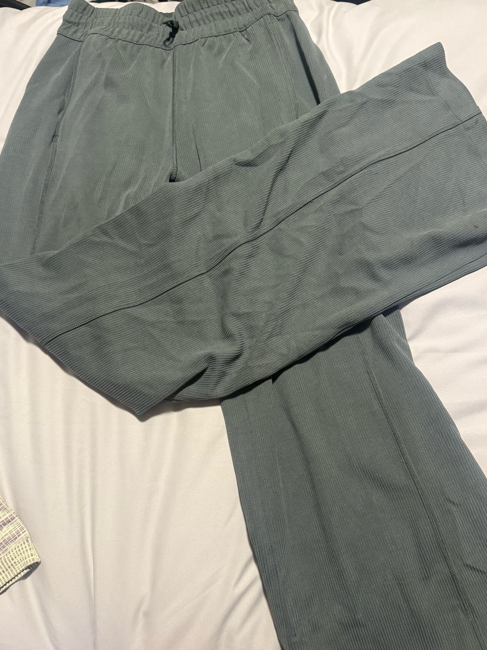 Lululemon Softstreme Wide Leg Ribbed High-Rise Pant Green